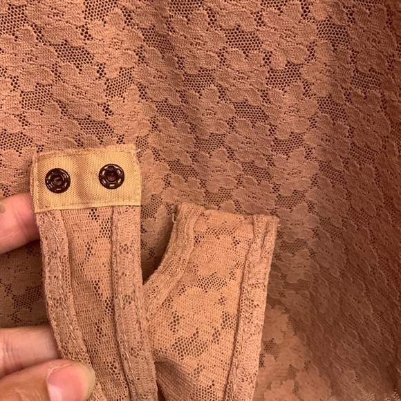 Open Edit Mock Neck Lace Bodysuit in Tan Mocha, Size Small 🤩 T15 - Picture 3 of 8